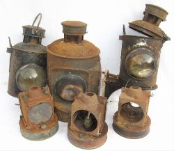 A collection of GWR/BR(W) signal lamps to include a Banner Repeater signal lamp case minus interior.