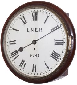 Great Northern Railway 12in mahogany cased fusee railway clock supplied to the GNR circa 1880-