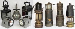 A lot containing Railway Lamps to include 2 x Bardic Hand lamps (No batteries). 2 x Porters and