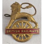 British Railways BR(M) Lion over Wheel Cap Badge complete with R pin. Excellent original condition.