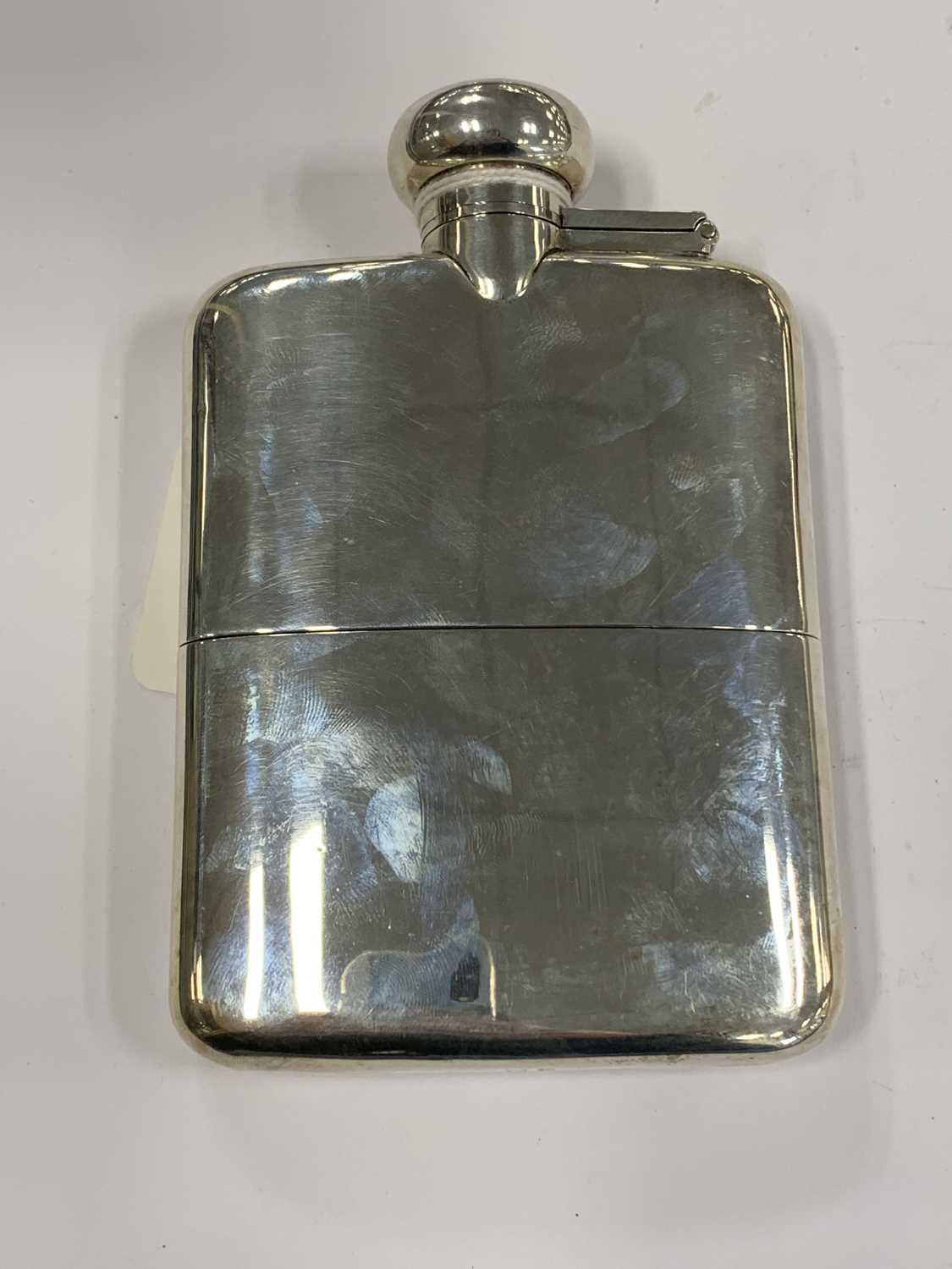 A George V silver hip flask - Image 6 of 6