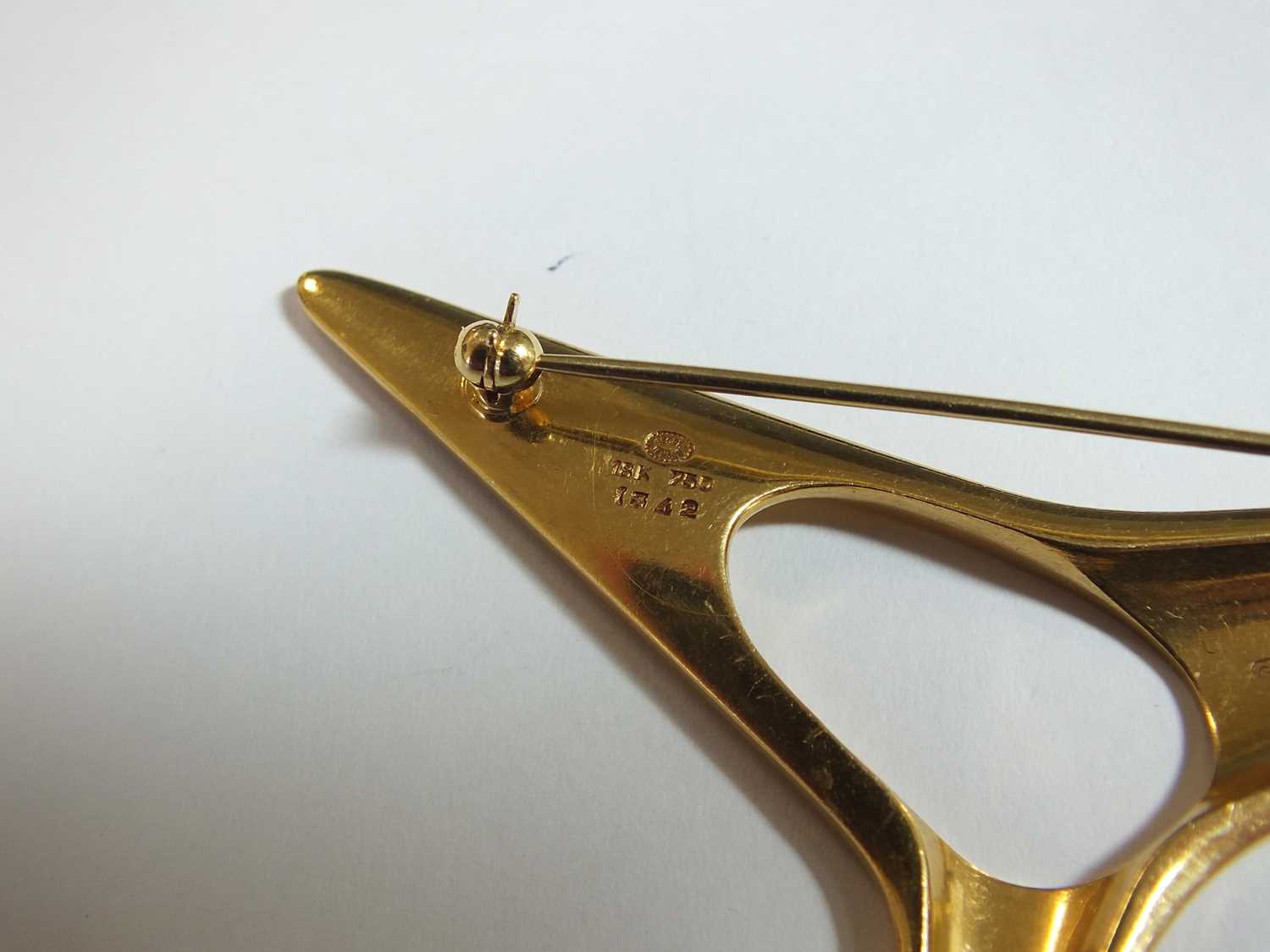 An 18ct gold Georg Jensen 'Splash' brooch by Henning Koppel - Image 7 of 7