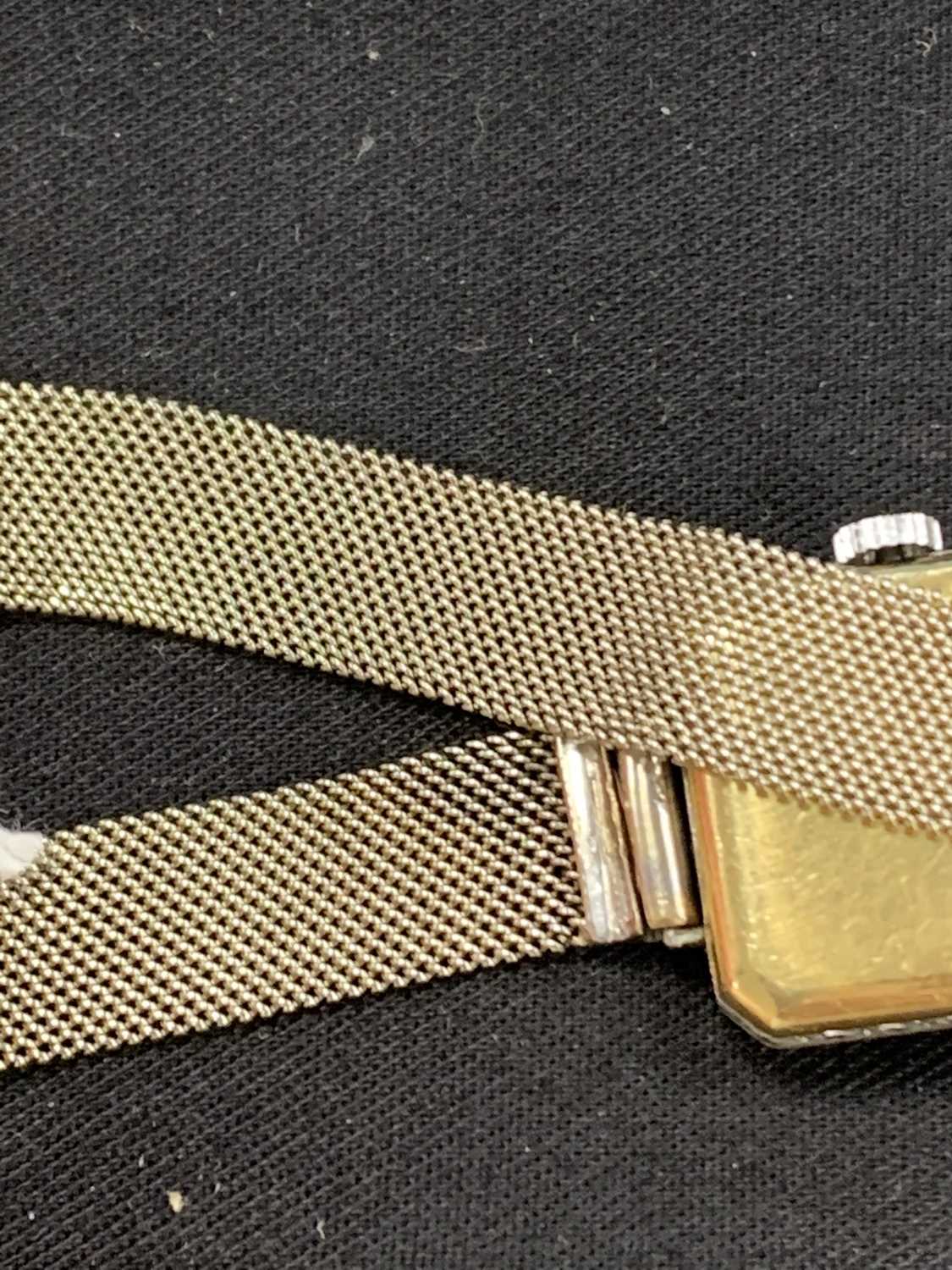 An Art Deco 18ct gold diamond and sapphire set wristwatch - Image 8 of 9