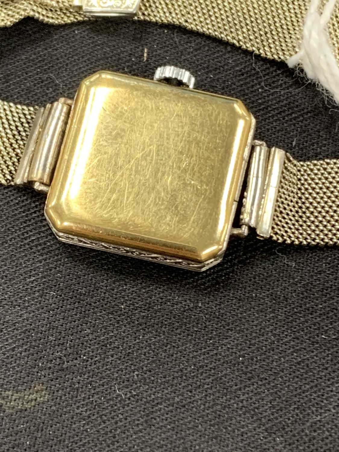 An Art Deco 18ct gold diamond and sapphire set wristwatch - Image 6 of 9