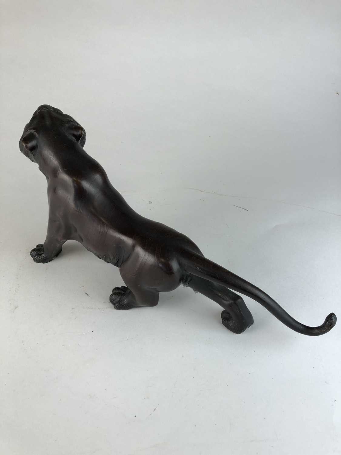 A Japanese bronze figure of a tiger, Meiji period - Image 2 of 6