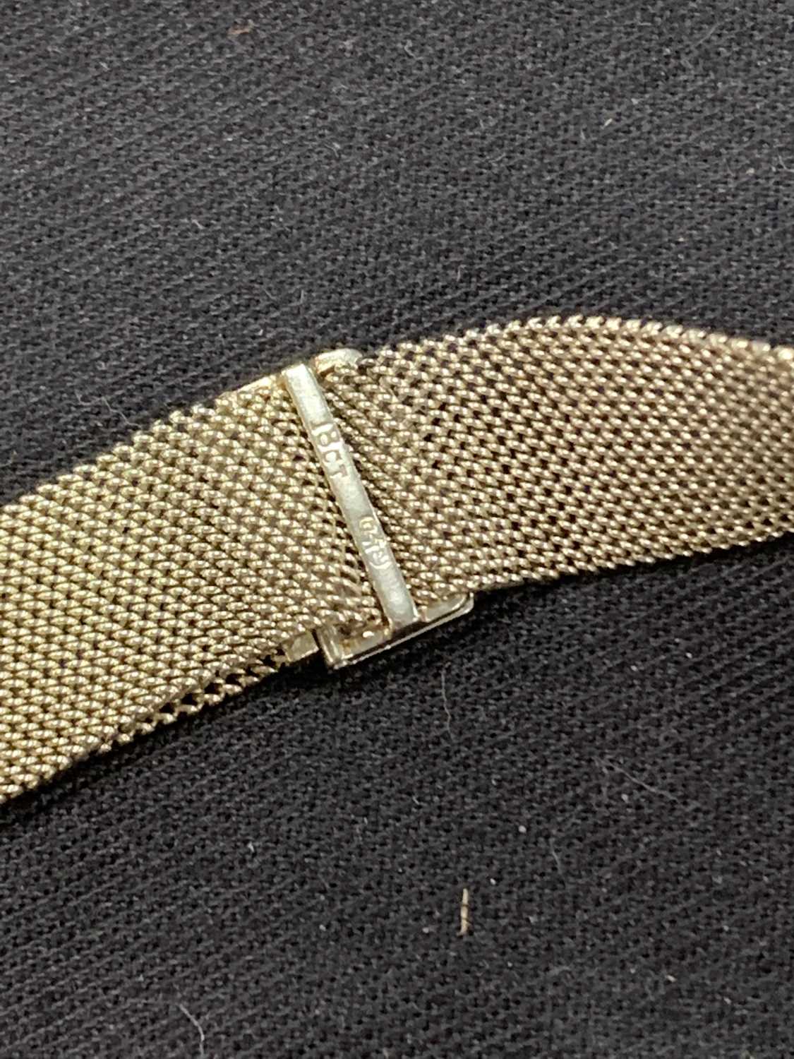 An Art Deco 18ct gold diamond and sapphire set wristwatch - Image 3 of 9