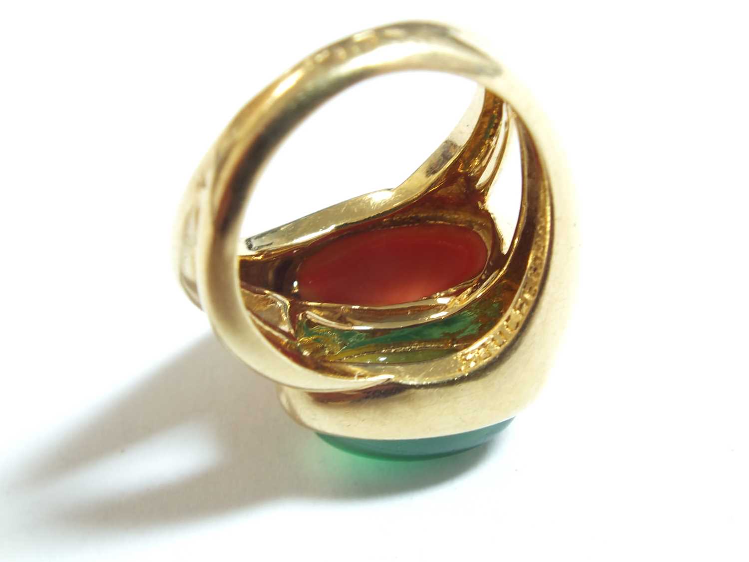 An 18ct gold coral and chrysoprase crossover dress ring by Boucheron - Image 5 of 10