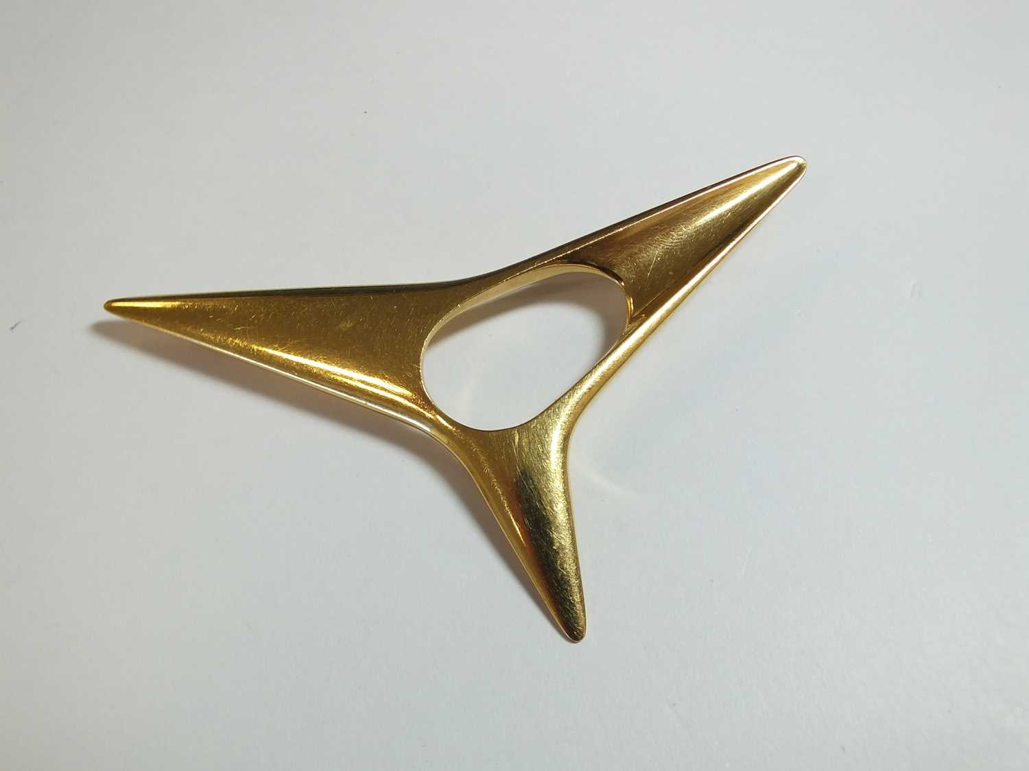 An 18ct gold Georg Jensen 'Splash' brooch by Henning Koppel - Image 3 of 7