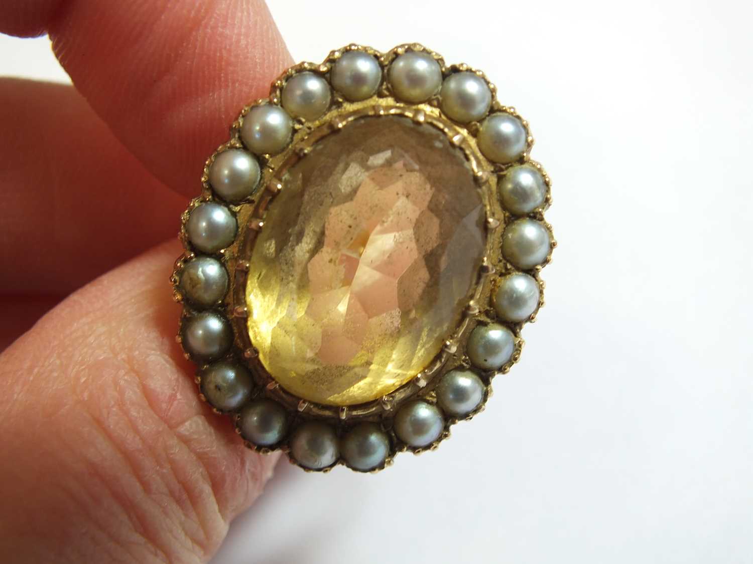 A 9ct gold citrine and split pearl cluster ring - Image 6 of 9