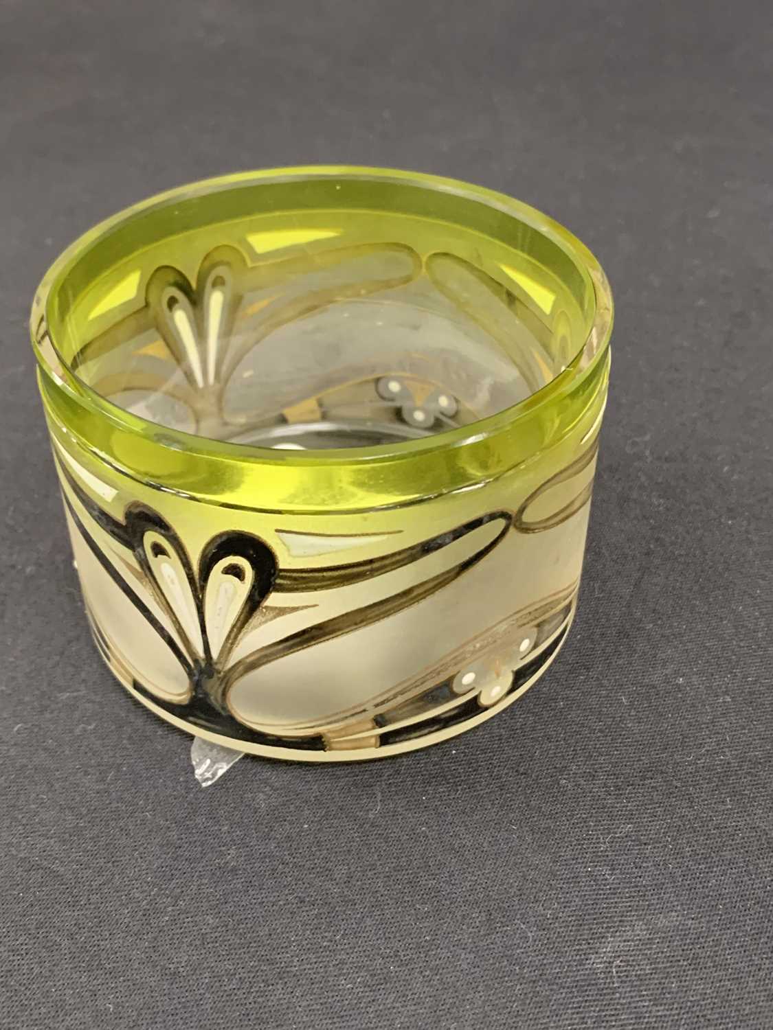 An Art Nouveau silver topped glass dressing table jar - Image 3 of 9