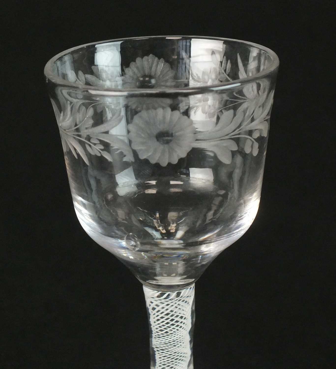 An 18th-century drinking glass - Image 2 of 3