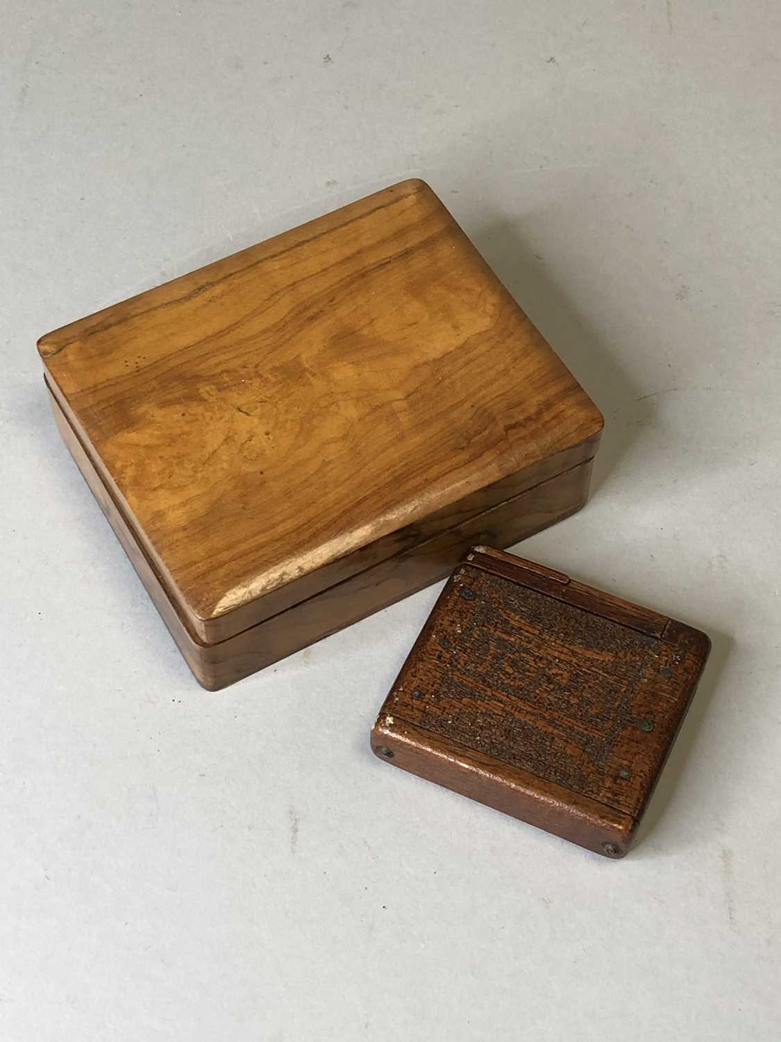 A collection of treen, including a Victorian cotton reel stand and a money box - Image 5 of 7