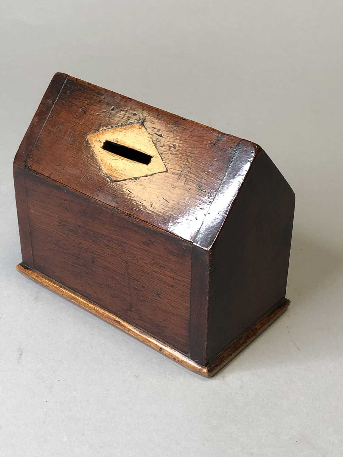 A collection of treen, including a Victorian cotton reel stand and a money box - Image 2 of 7