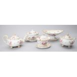 Early 19th century English porcelain dessert and teawares