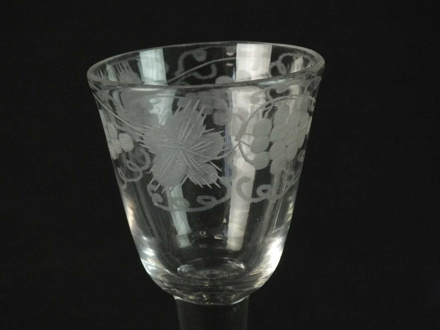 A group of 18th and early 19th century glassware - Image 7 of 9
