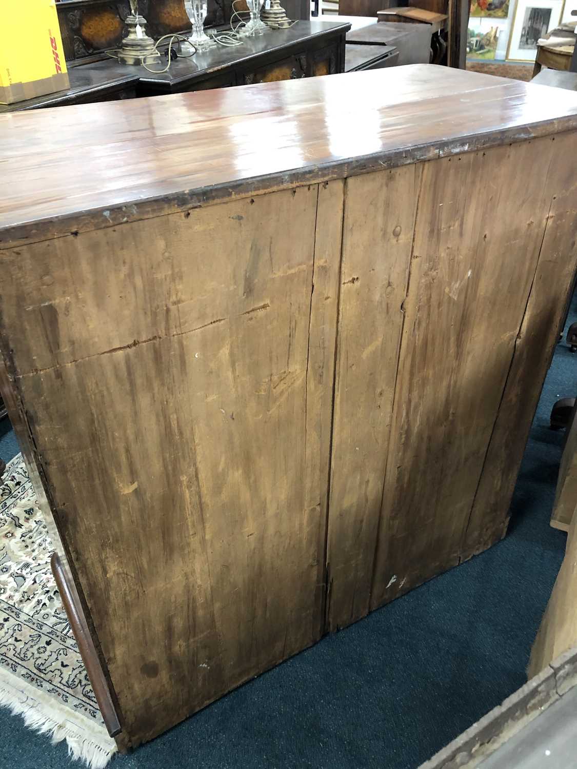 A Victorian mahogany chest of drawers - Image 3 of 7