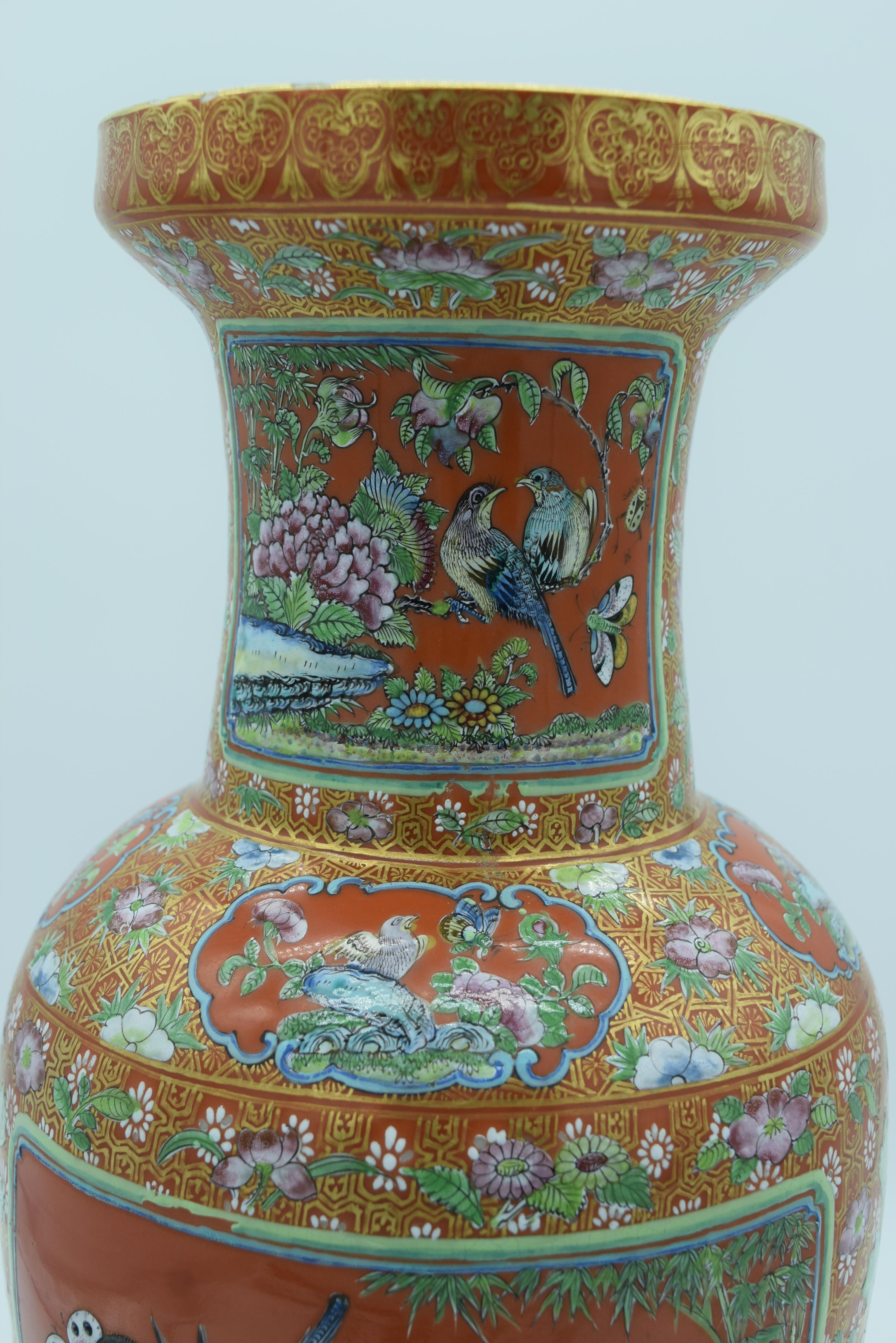 A FINE LARGE PAIR OF 19TH CENTURY CHINESE FAMILLE ROSE PORCELAIN ROULEAU VASES Daoguang, painted wit - Image 18 of 29