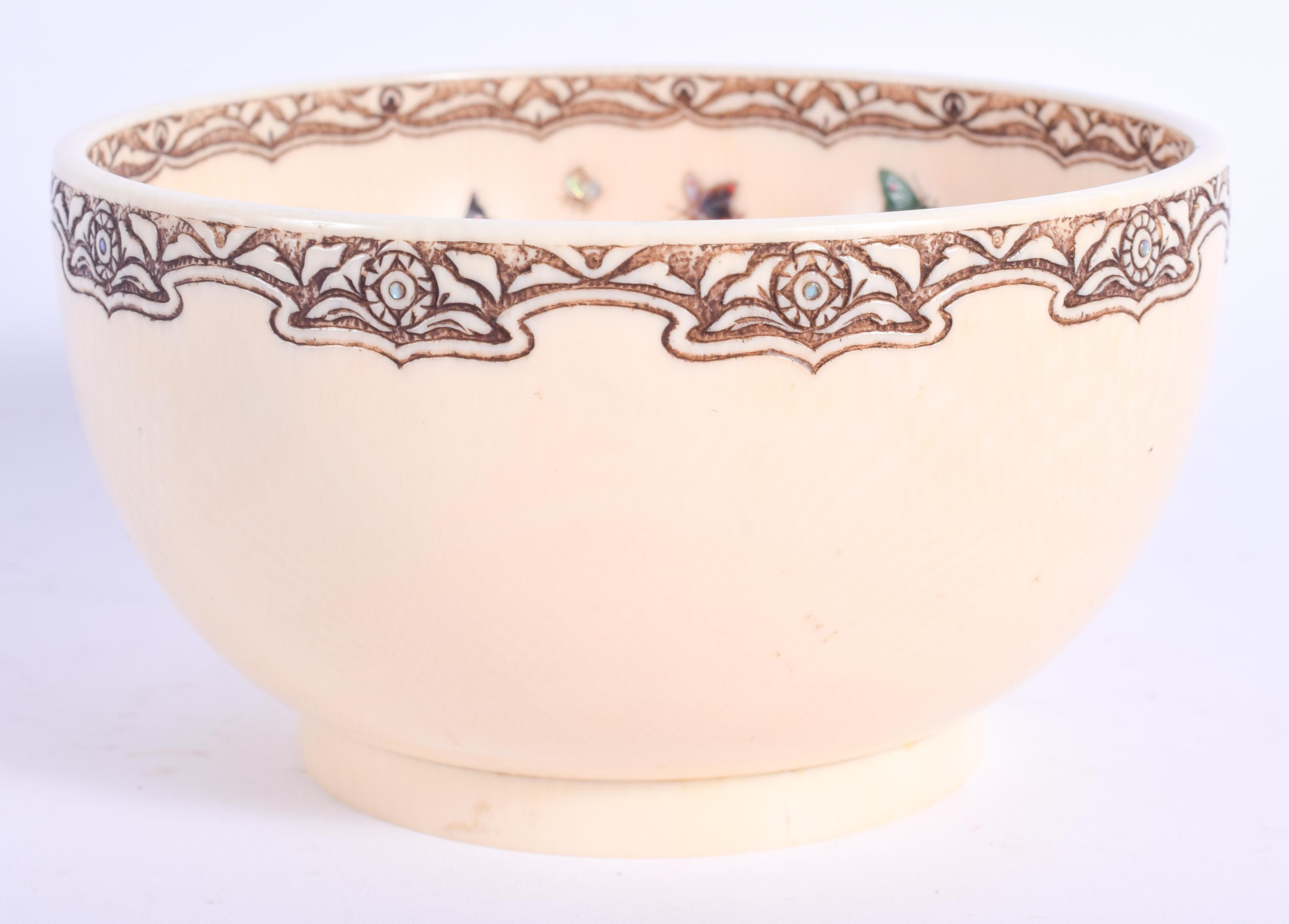 A FINE 19TH CENTURY JAPANESE MEIJI PERIOD CARVED SHIBAYAMA IVORY BOWL wonderfully decorated with but - Image 4 of 11