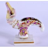 AN 18TH/19TH CENTURY CONTINENTAL PORCELAIN CANE HANDLE modelled in the Meissen style. 10 cm x 4.5 cm