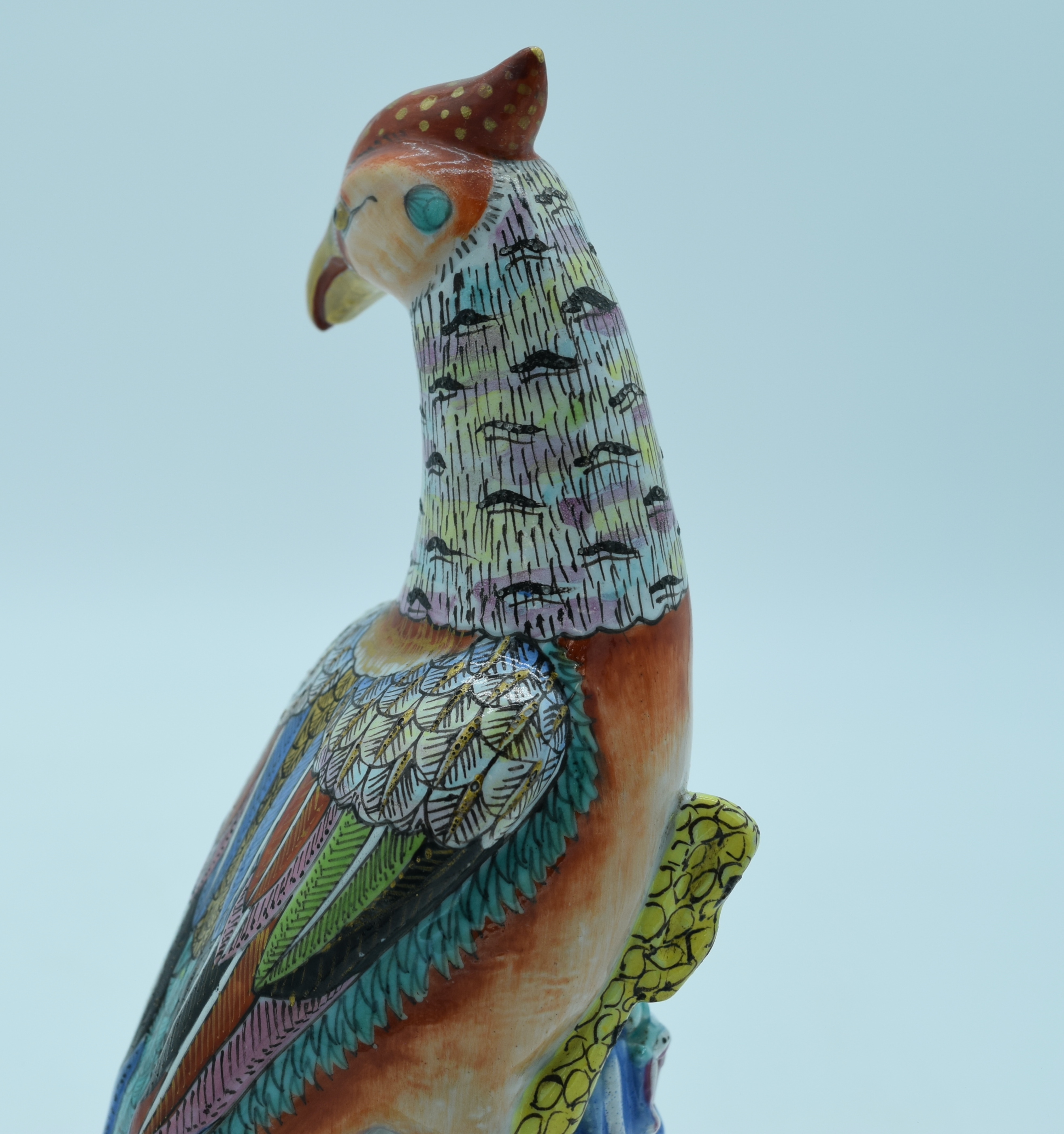 AN 18TH/19TH CENTURY CONTINENTAL PORCELAIN FIGURE OF A STANDING BIRD modelled upon a lovely quality - Bild 15 aus 22