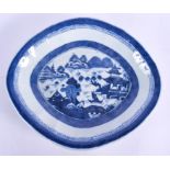 AN 18TH CENTURY CHINESE BLUE AND WHITE PORCELAIN DISH Qianlong. 24 cm x 20 cm.
