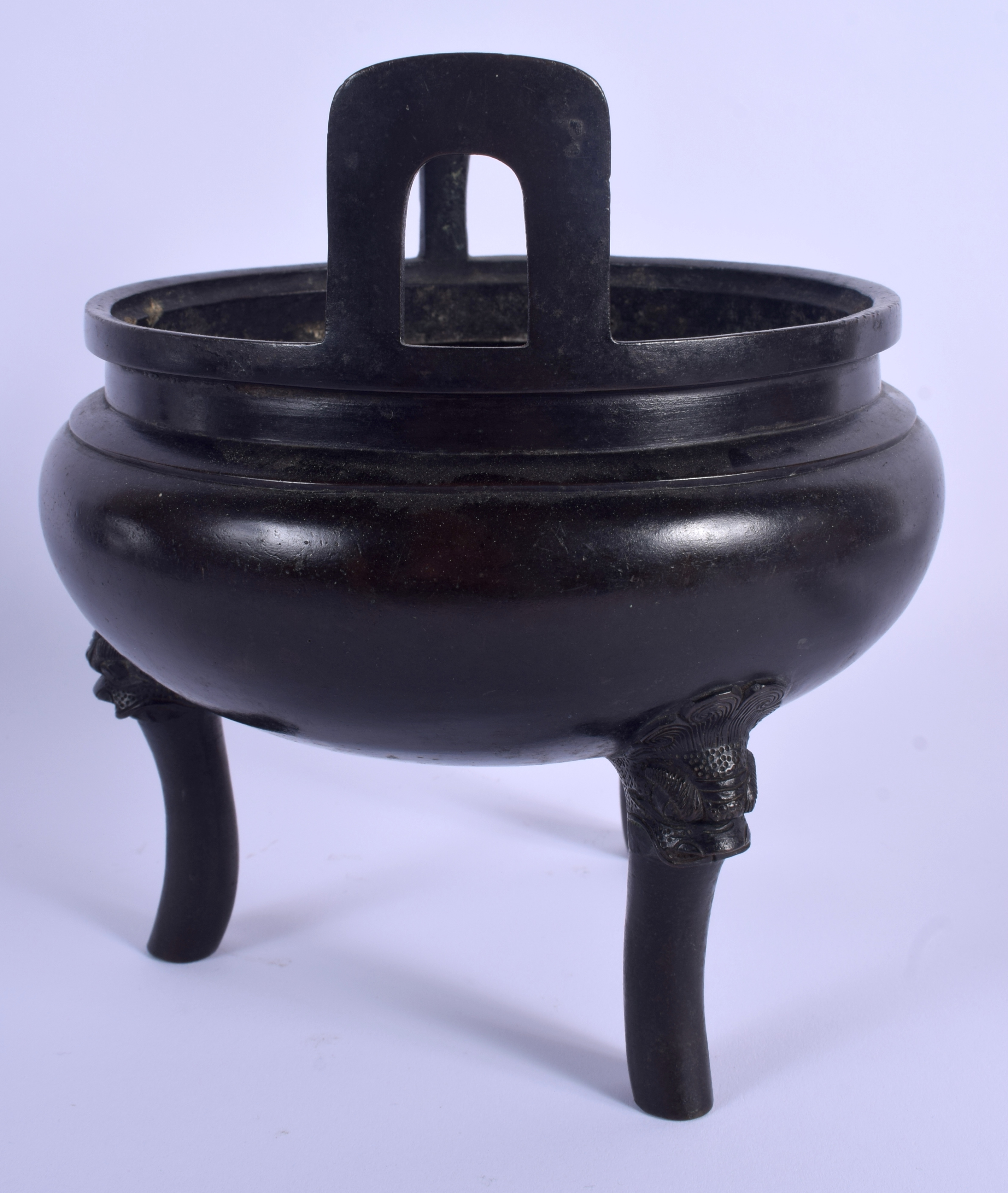 A 19TH CENTURY CHINESE TWIN HANDLED BRONZE CENSER Qing, bearing Xuande marks to base. 17 cm x 19 cm. - Image 2 of 7