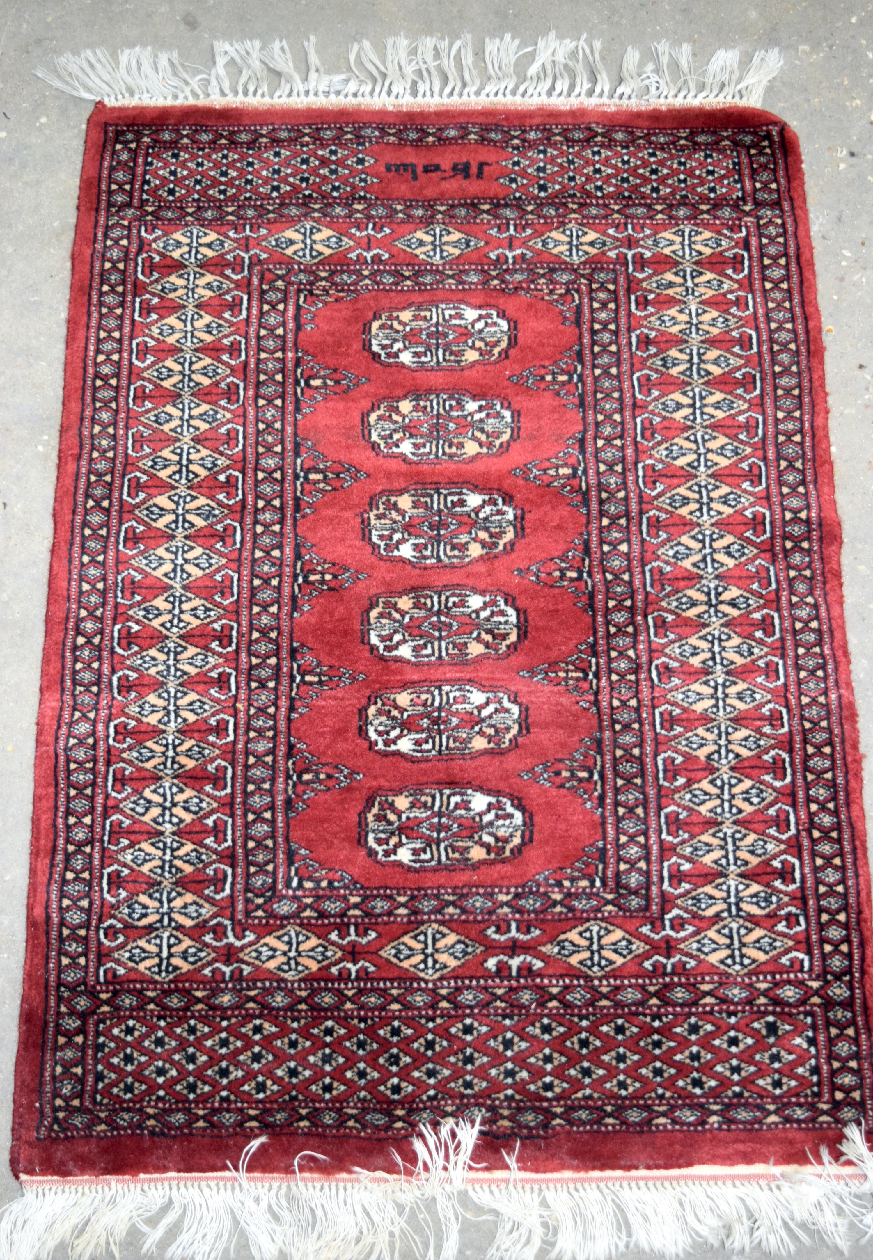 TWO PERSIAN RUGS. Largest 130 cm x 78 cm. (2) - Bild 2 aus 7