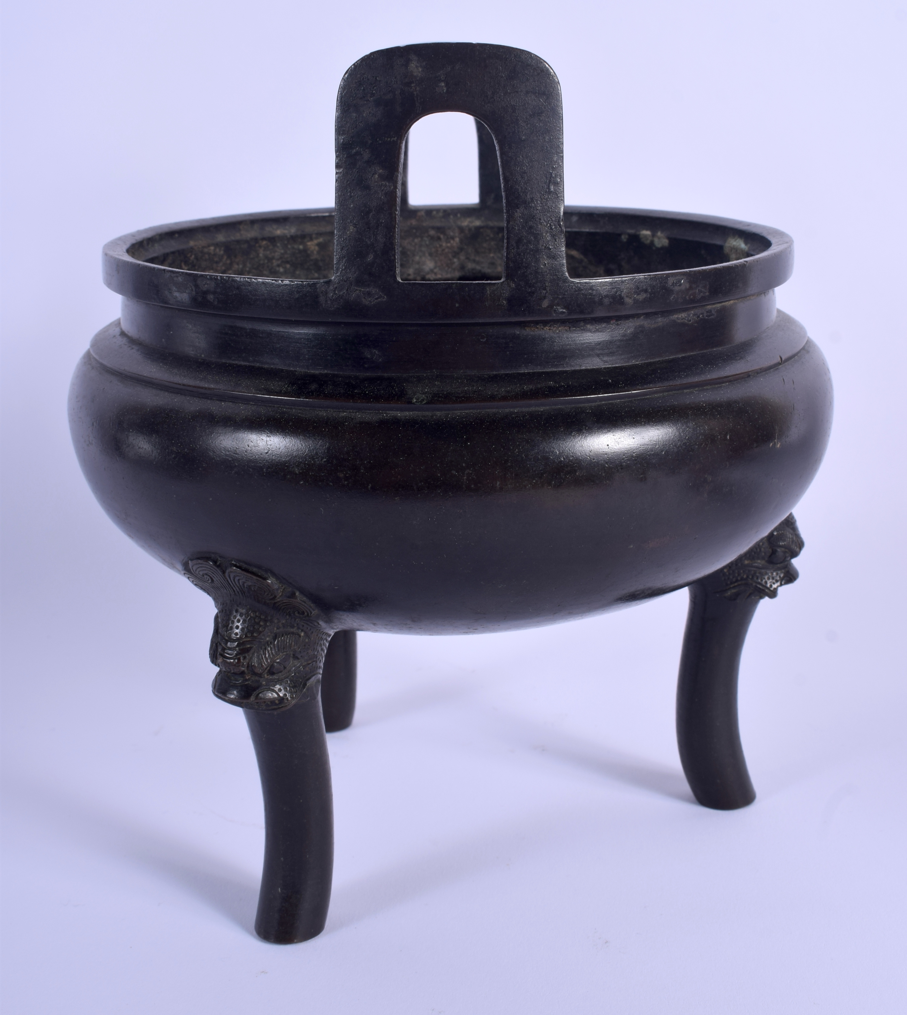 A 19TH CENTURY CHINESE TWIN HANDLED BRONZE CENSER Qing, bearing Xuande marks to base. 17 cm x 19 cm. - Image 4 of 7