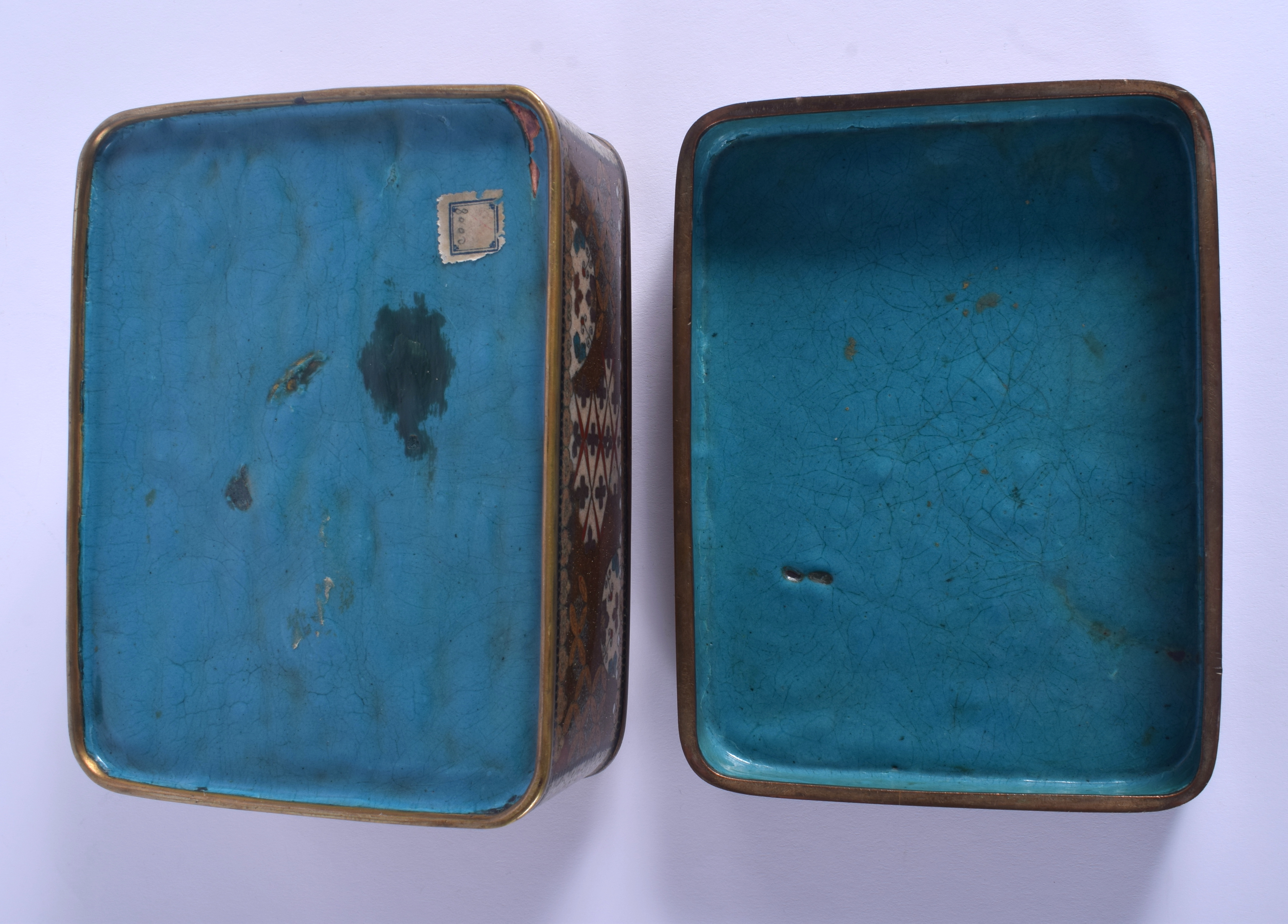 A LARGE 19TH CENTURY JAPANESE MEIJI PERIOD CLOISONNE ENAMEL BOX AND COVER in the manner of Namikawa - Bild 8 aus 8