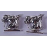 A PAIR OF SILVER HORSE CUFFLINKS. 11 grams. 2.5 cm x 2 cm.