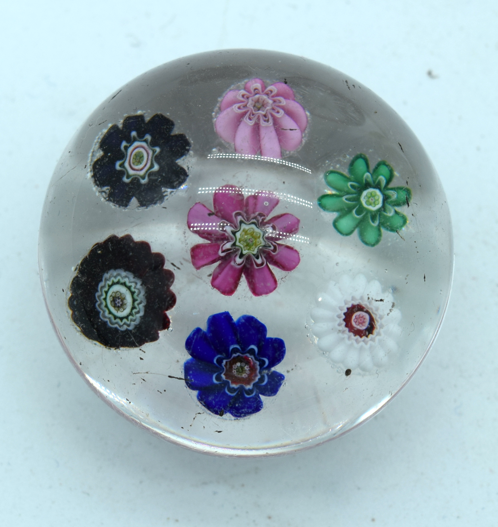 Collection of Paperweights largest 8 5 cm (5). - Image 5 of 10
