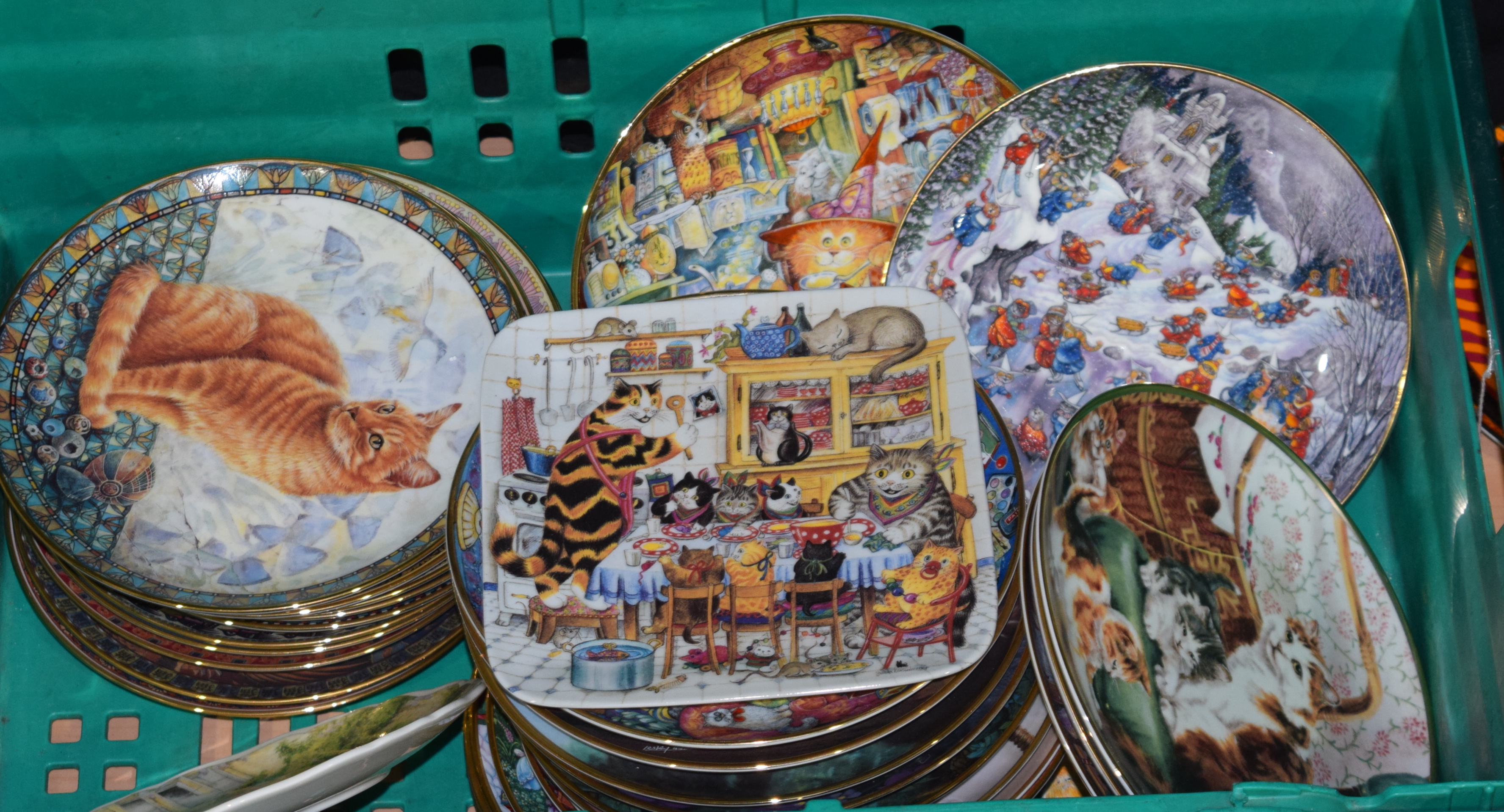 A large group of collectors plates many cat related Qty. - Image 2 of 13