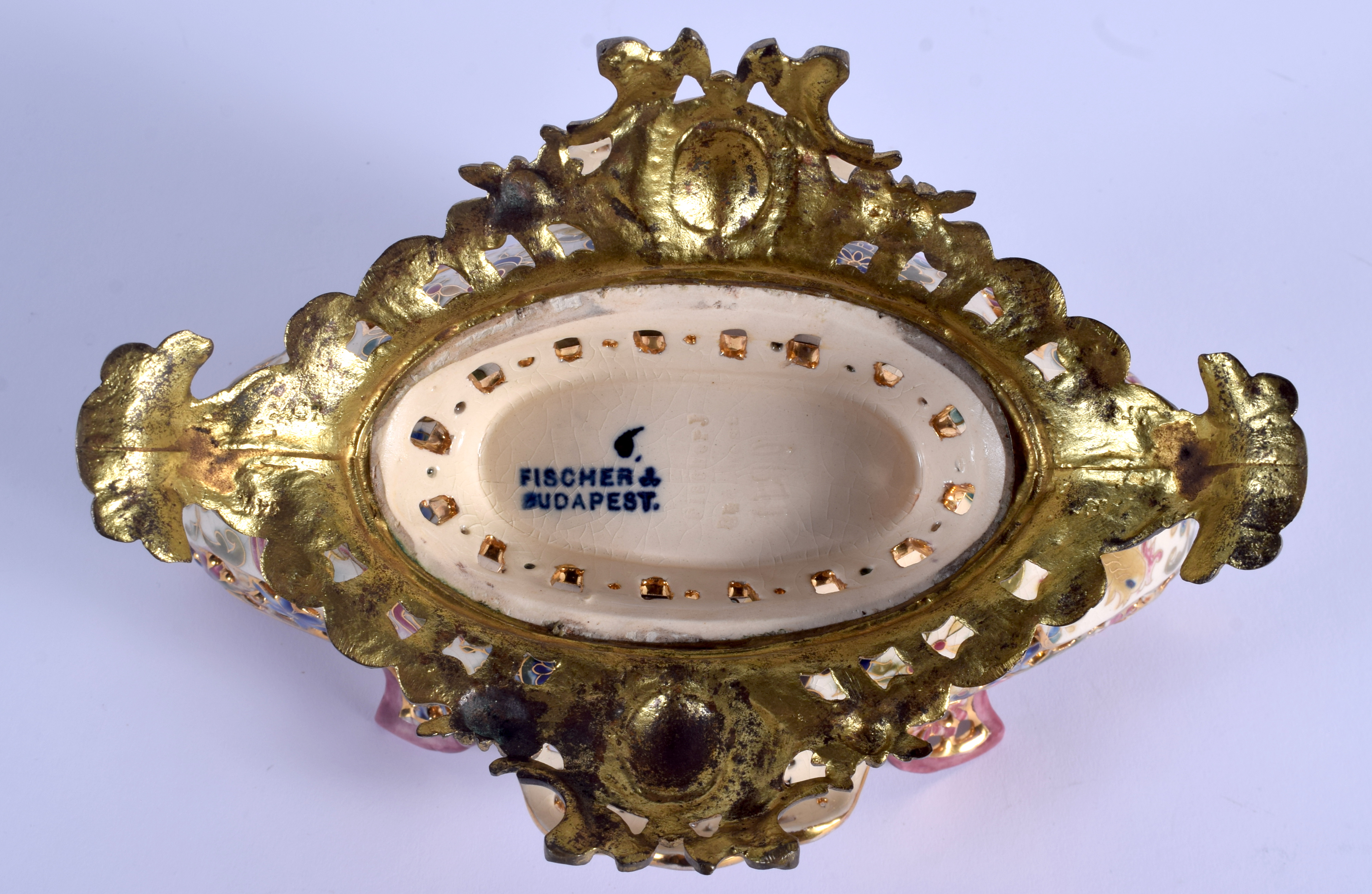 A 19TH CENTURY HUNGARIAN FISCHER POTTERY BOWL upon a gilt metal base. 24 cm x 18 cm. - Image 4 of 5