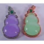 TWO CHINESE JADE PENDANTS. 32 grams. 6 cm x 3 cm. (2)