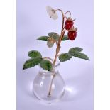 A LOVELY RUSSIAN FABERGE TYPE WILD STRAWBERRY GLASS PLANT with gold, crystal and nephrite fittings