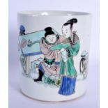 A RARE 19TH CENTURY CHINESE FAMILLE VERTE PORCELAIN BRUSH POT Kangxi style. 11 cm high.