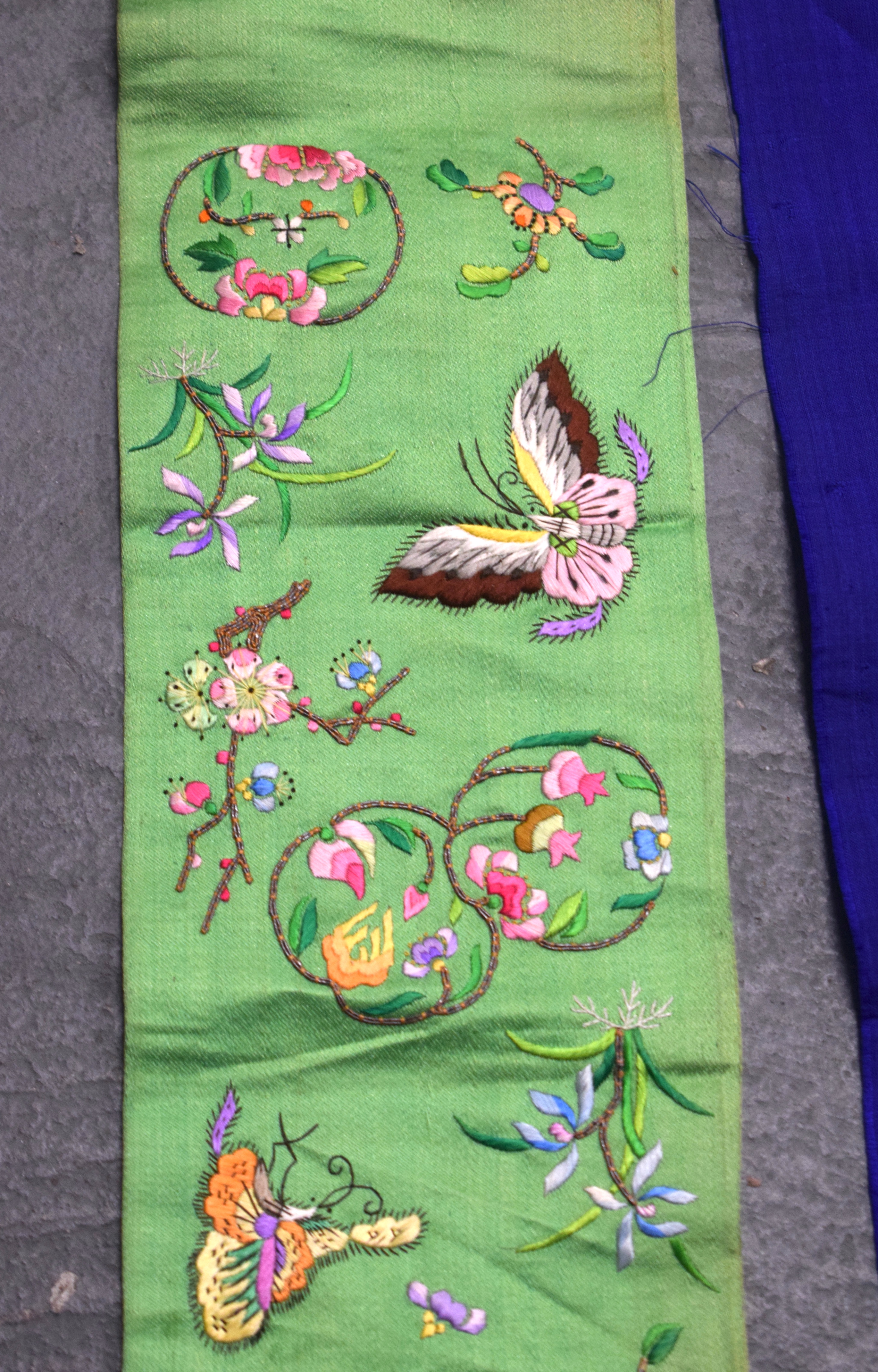 ASSORTED CHINESE & JAPANESE SILKS. (qty) - Image 6 of 10