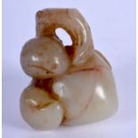 AN EARLY 20TH CENTURY CHINESE CARVED GREEN JADE FRUITING POD Late Qing. 3.5 cm x 2.5 cm.