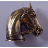 A BRASS HORSE HEAD VESTA CASE. 5 cm x 5 cm.