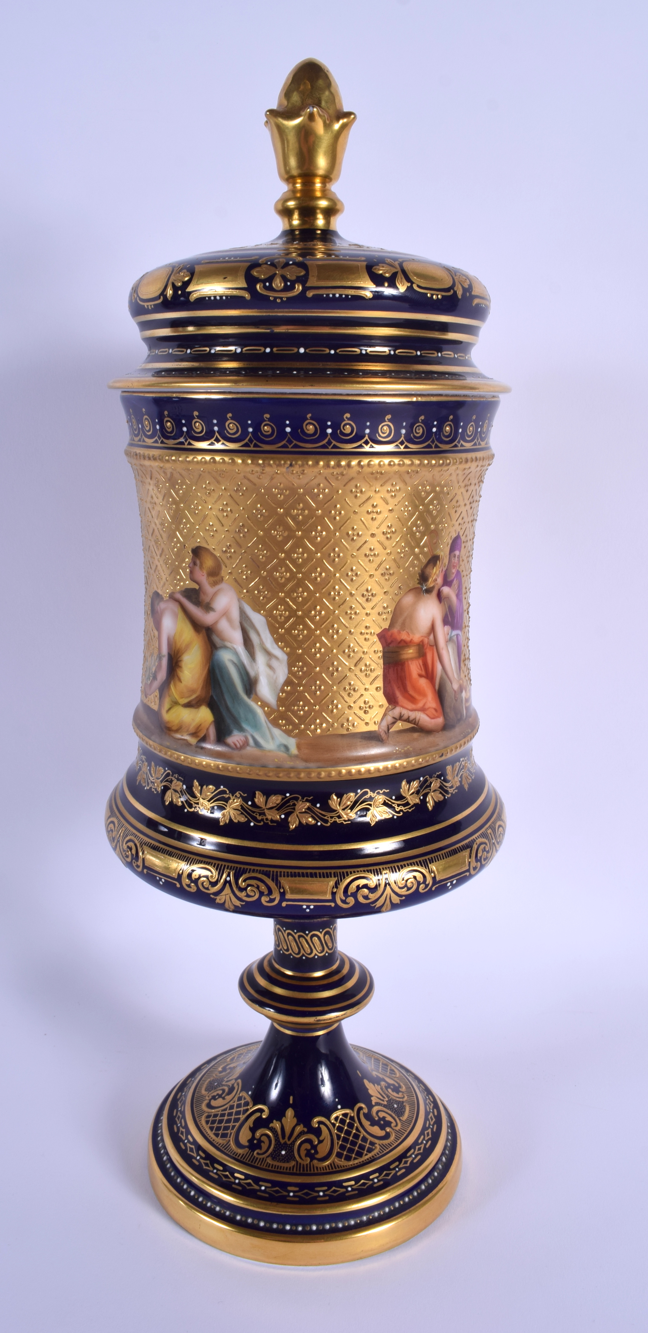 A LARGE EARLY 20TH CENTURY VIENNA PORCELAIN PEDESTAL VASE painted with classical scenes. 38 cm high. - Image 3 of 5