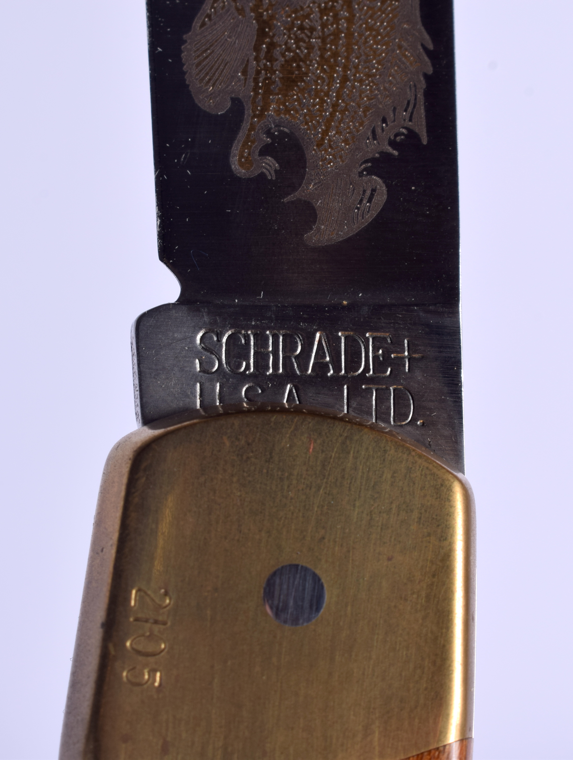 A BOXED SCHRADER NORTH AMERICAN FISHING CLUB KNIFE. Box 25 cm wide. - Image 7 of 10