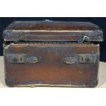 A Cav. Sante Crucianelli Figli Castelfidaro Italia Piano accordion in Leather case