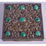 AN EARLY 20TH CENTURY CHINESE SILVER AND MALACHITE COMPACT. 144 grams. 7.5 cm square.