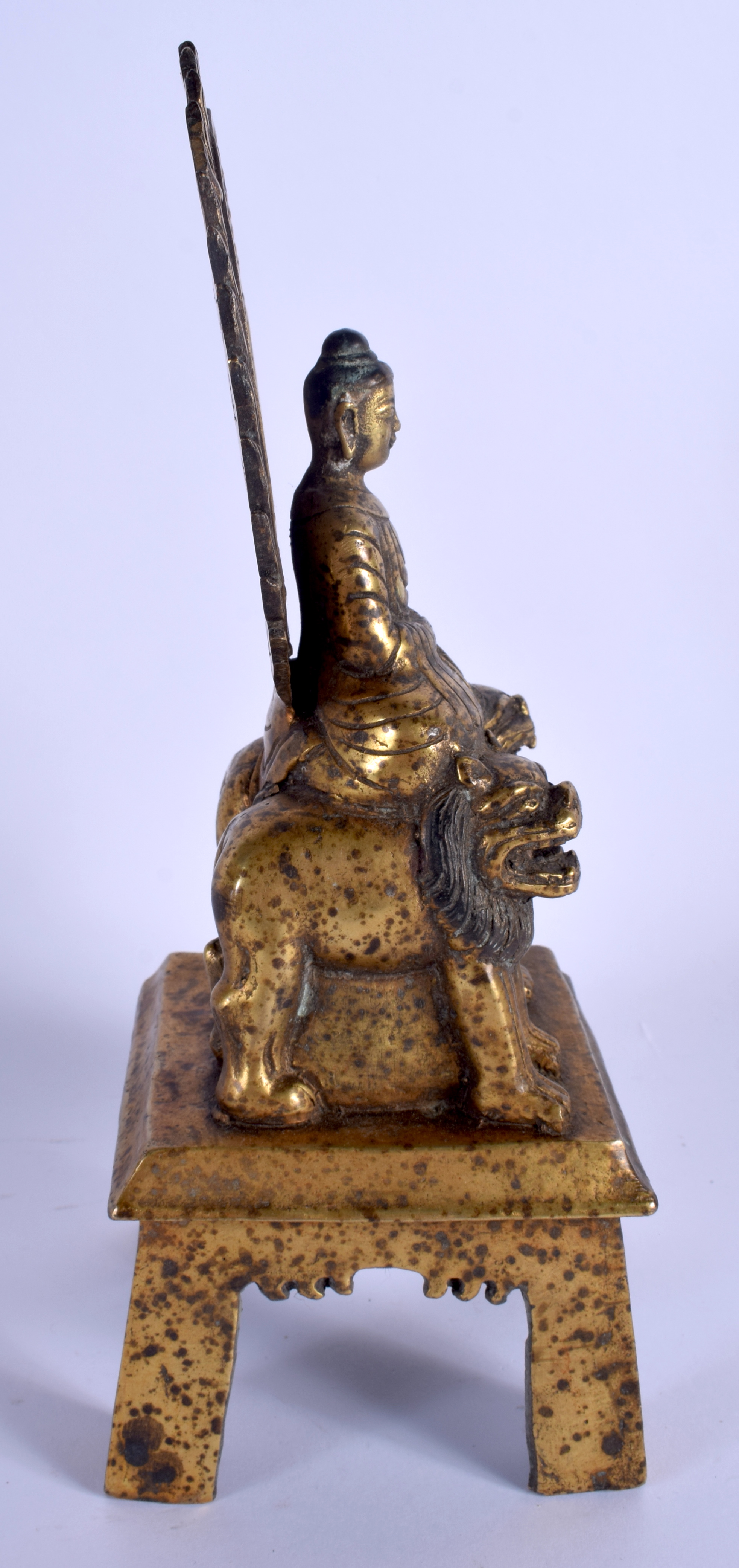 A LARGE CHINESE TIBETAN BRONZE FIGURE OF A STANDING BUDDHA 20th Century. 30 cm x 11 cm. - Image 2 of 5