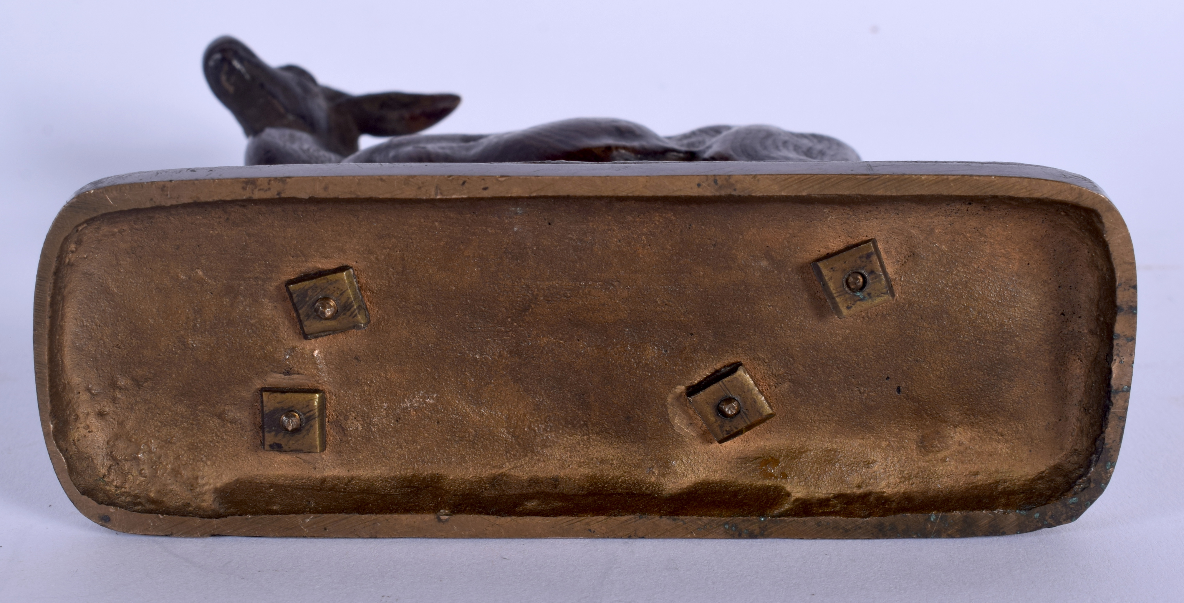 AN EARLY 20TH CENTURY EUROPEAN BRONZE FIGURE OF A KID modelled upon a rectangular plinth. 12 cm x 9 - Image 3 of 4