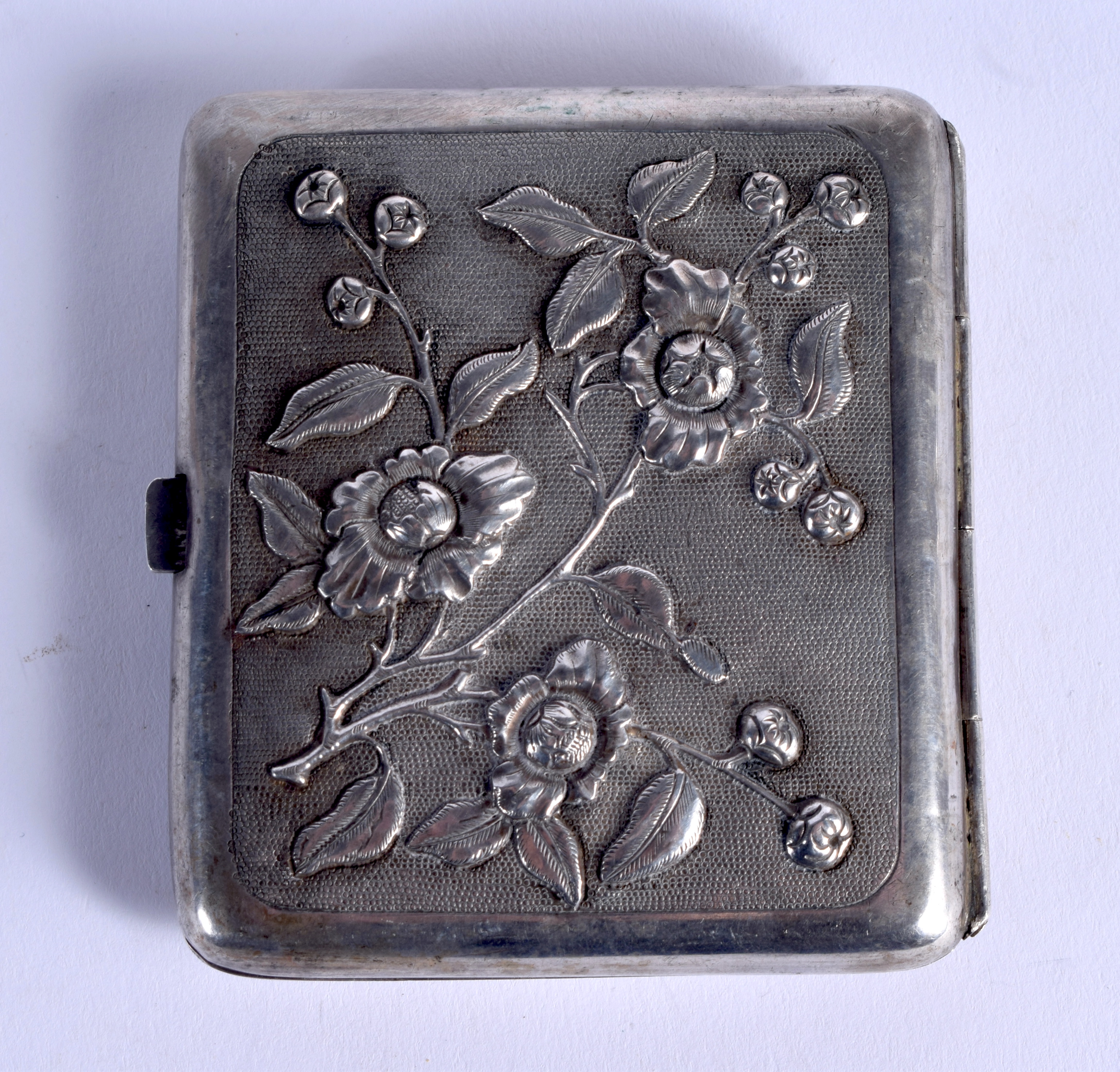 A 19TH CENTURY CHINESE EXPORT SILVER CIGARETTE CASE. 75 grams. 7.5 cm x 8 cm. - Image 2 of 3