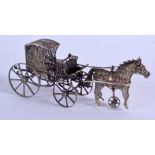 A VINTAGE SILVER FILIGREE CARRIAGE. 32 grams. 11 cm x 3 cm.