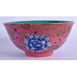 A CHINESE FAMILLE ROSE PORCELAIN BOWL 20th Century. 13.5 cm diameter.