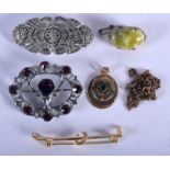 ASSORTED JEWELLERY. 42 grams. (qty)