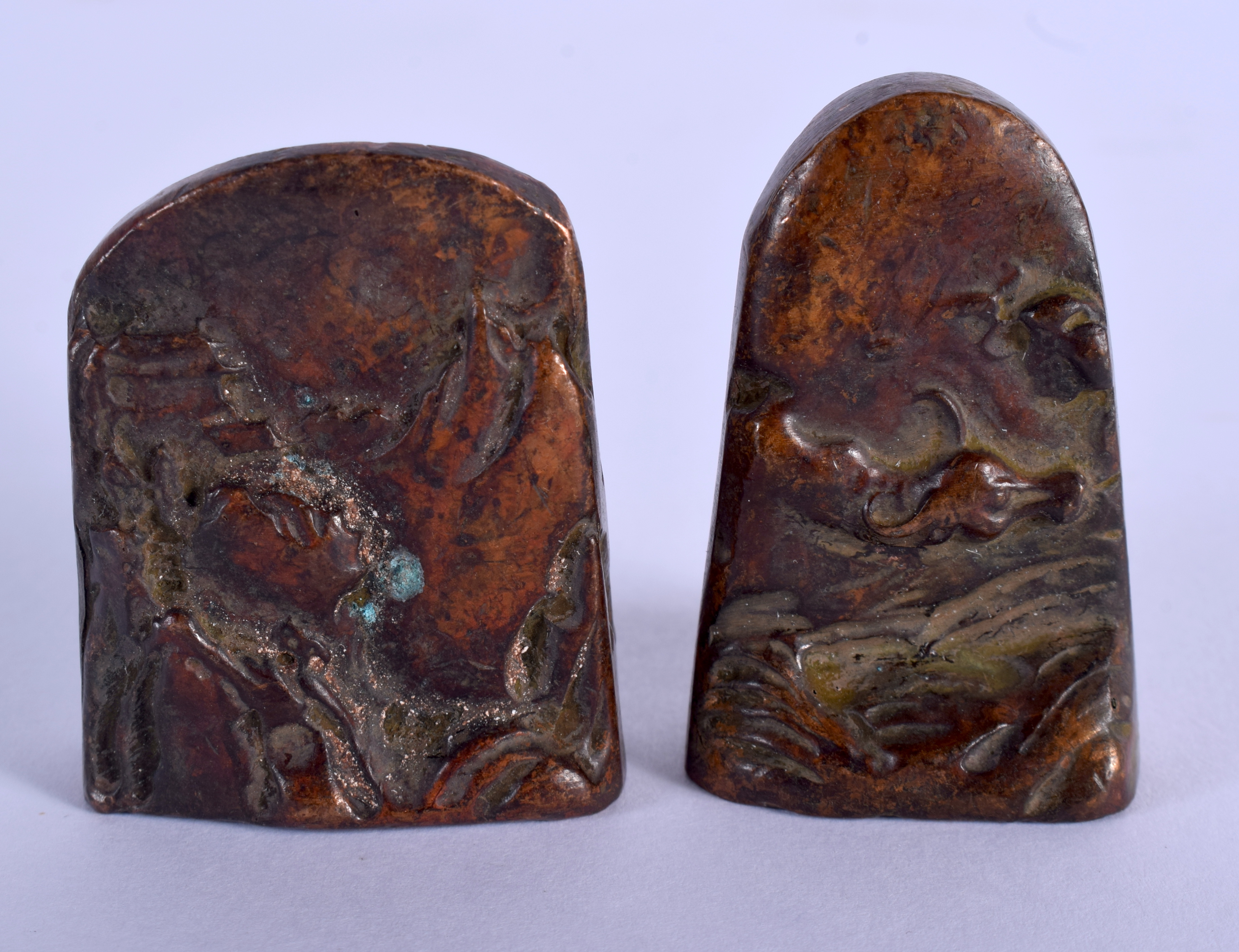 TWO CHINESE BRONZE MOUNTAIN SEALS 20th Century. 3 cm x 3.5 cm.